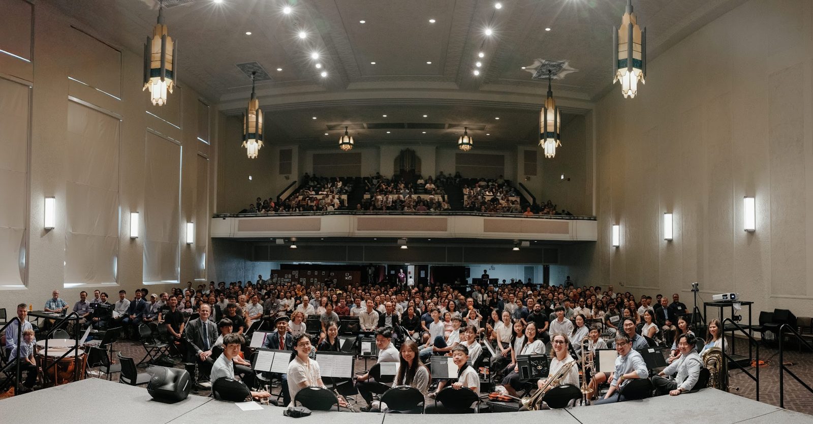 General session in the main hall